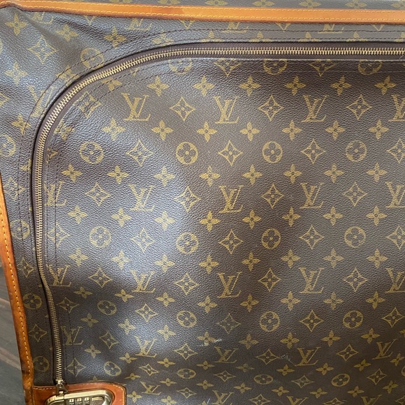 Louis Vuitton Luggage Bag - Picture 6 of 7